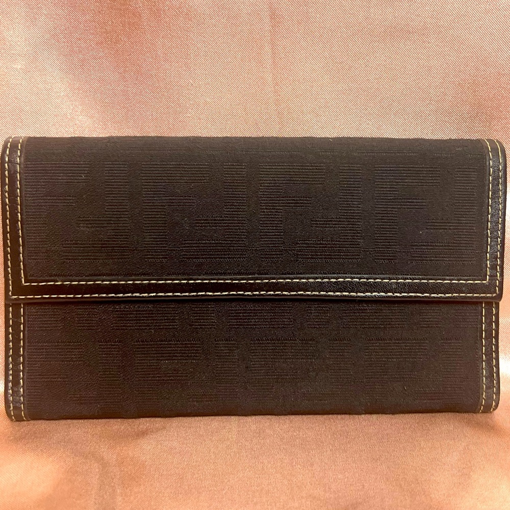 FENDI Black, Leather and FF Logo Long Folding Wallet